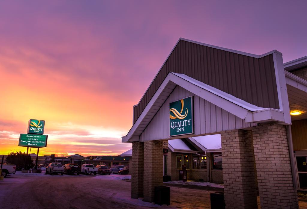 Quality Inn West Edmonton Exterior photo