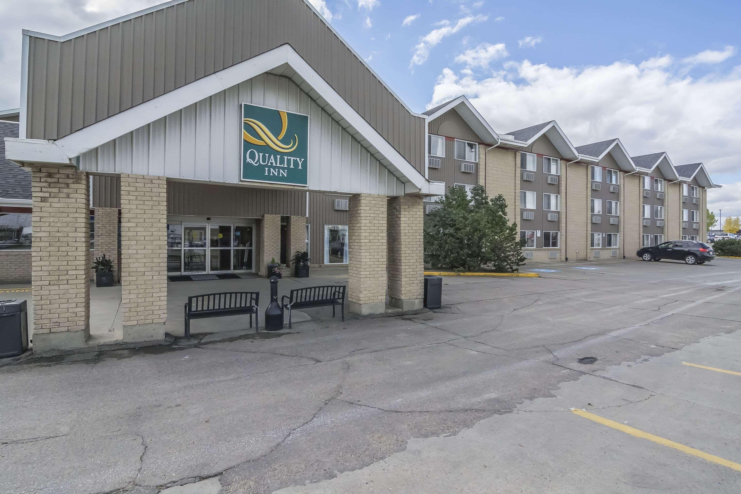 Quality Inn West Edmonton Exterior photo